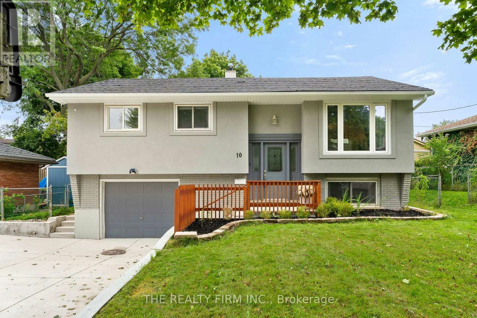 10 Afton Road, London, ON, N5Z 3Z7