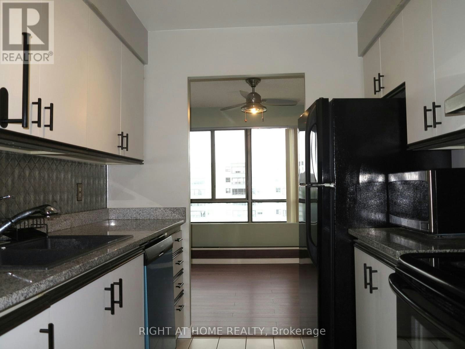 1011-570 Proudfoot Lane, London, ON, N6H 4Z1 - 4