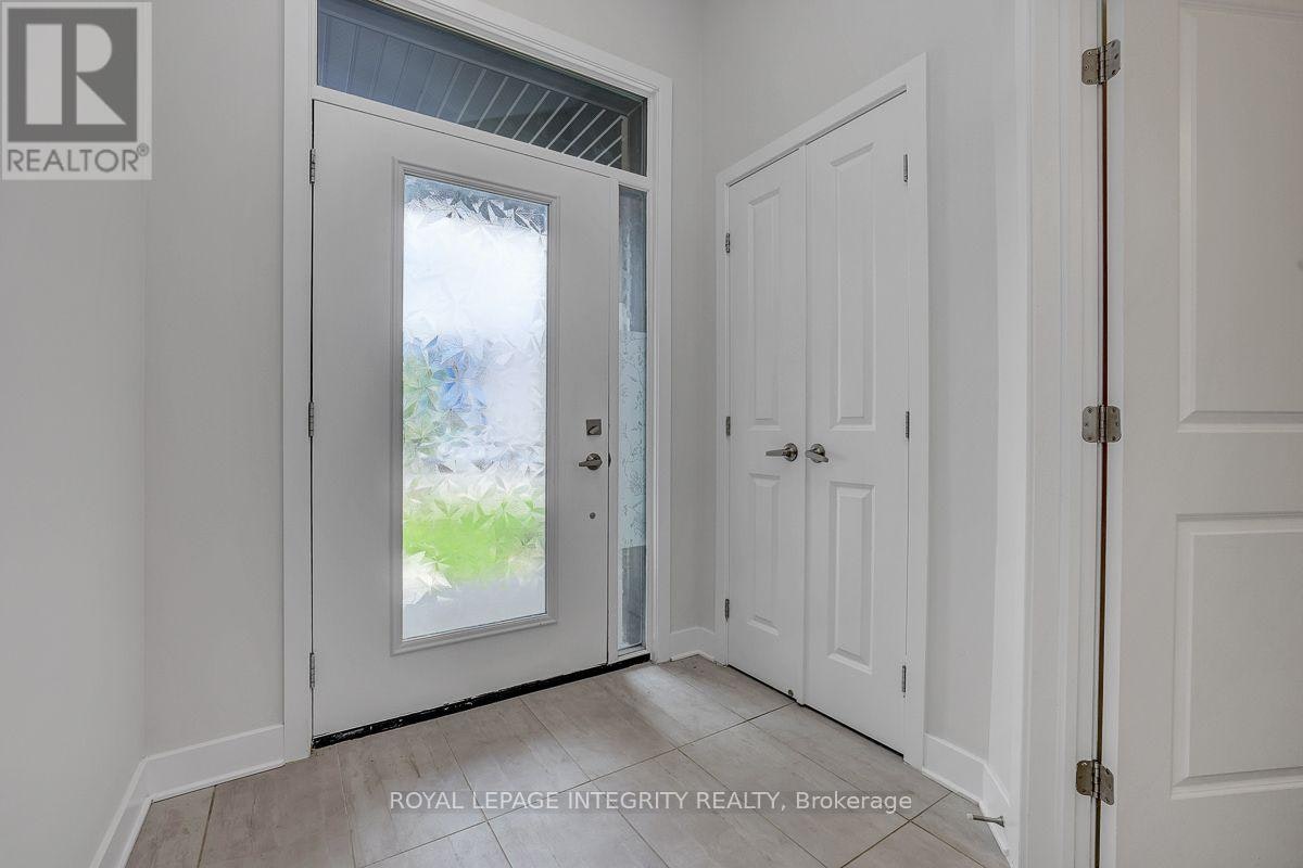 813 Brian Good Avenue, Ottawa, ON, K4M 0E2 - 4