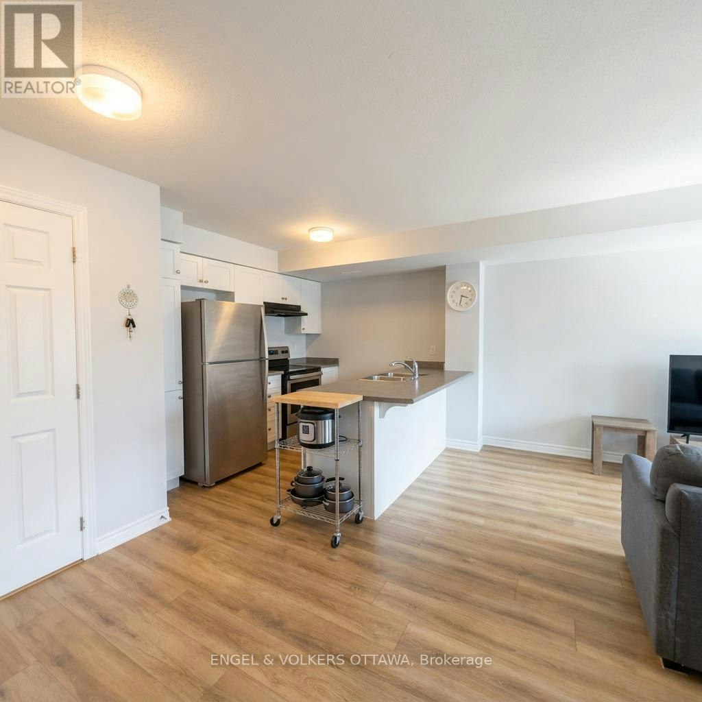110 Lapland Private, Ottawa, ON, K2V 0S5 - 4