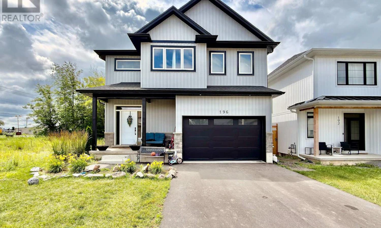 196 Hodgkins Avenue