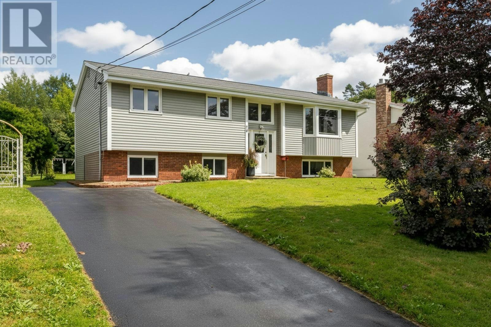 20 Parkland Avenue, Cole Harbour, NS, B2V 1M8
