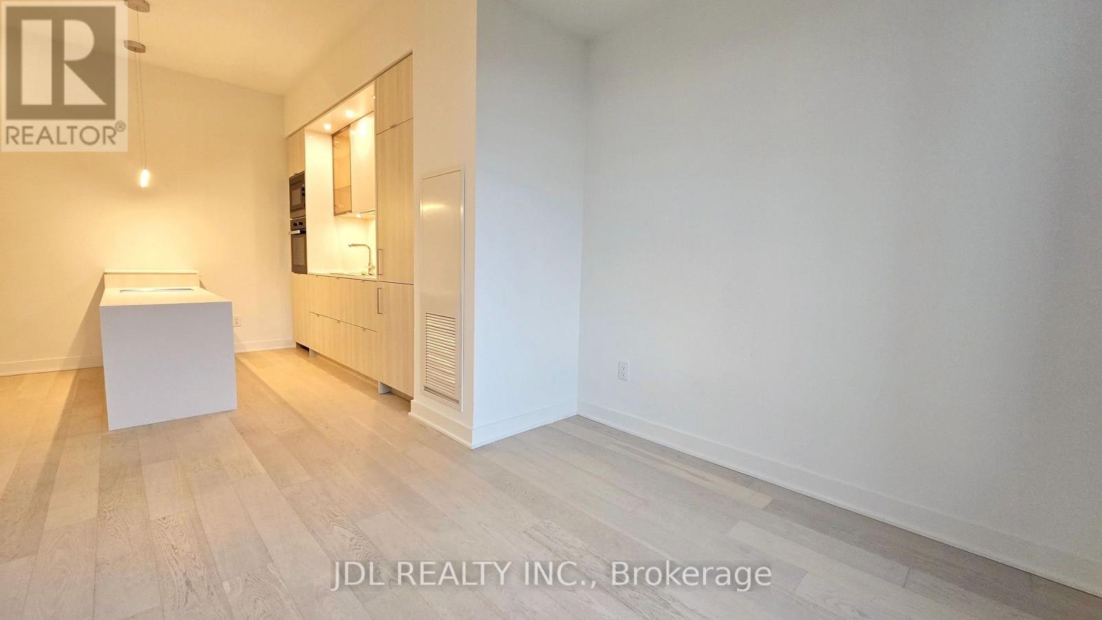 5506-11 Yorkville Avenue, Toronto, ON, M4W 0B7 - 5