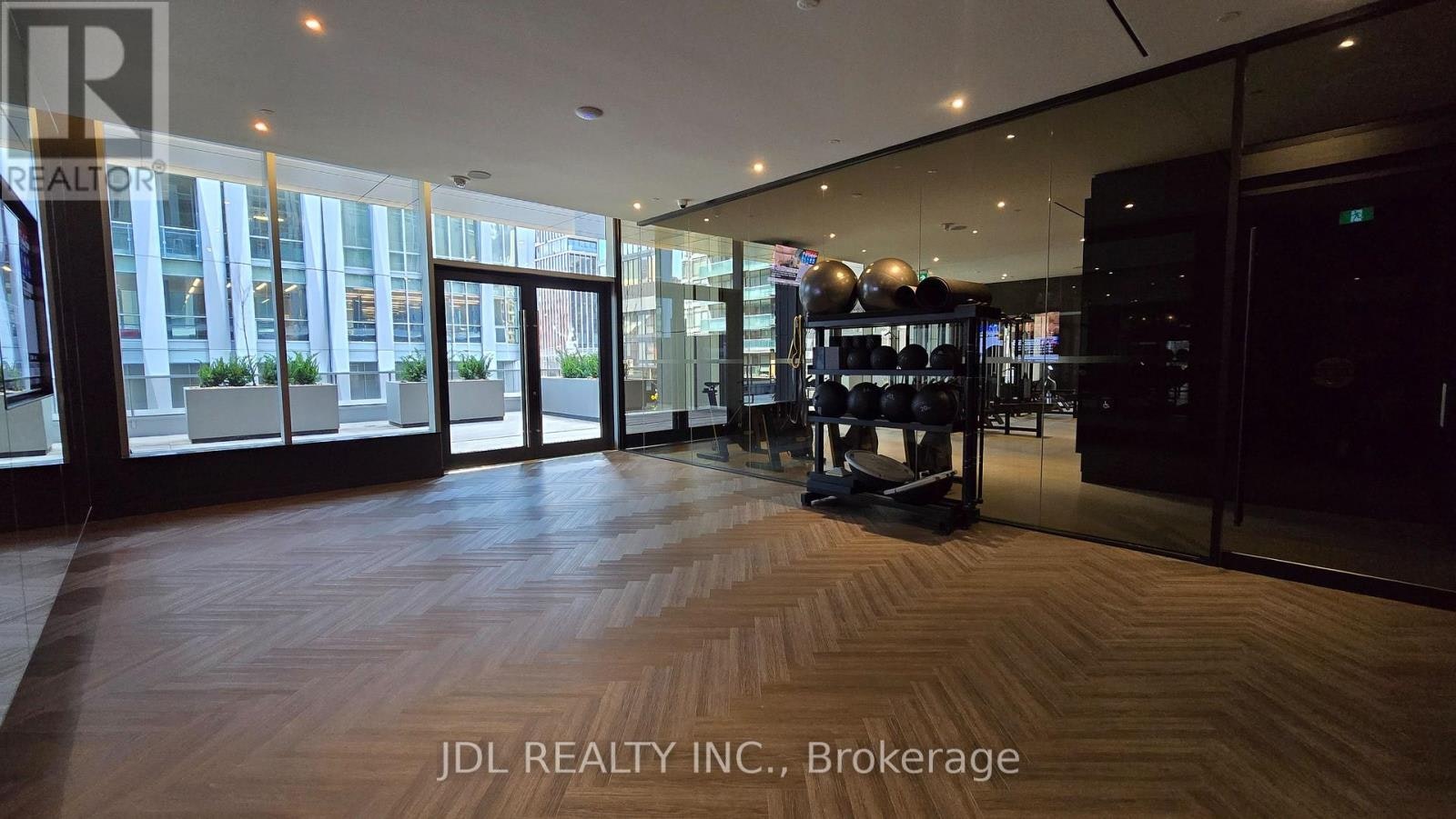 5506-11 Yorkville Avenue, Toronto, ON, M4W 0B7 - 13