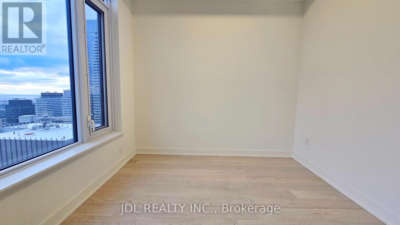 5506-11 Yorkville Avenue, Toronto, ON, M4W 0B7 - 9