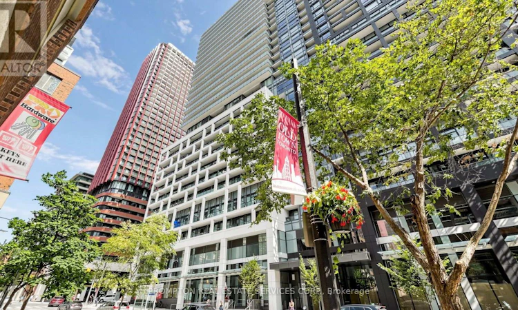 775-135 Lower Sherbourne Street