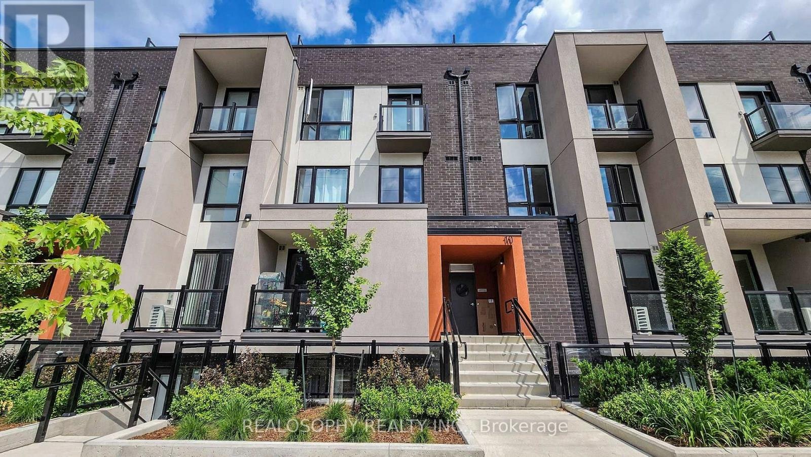 14-10 Marquette Avenue, Toronto, ON, M6A 1X9
