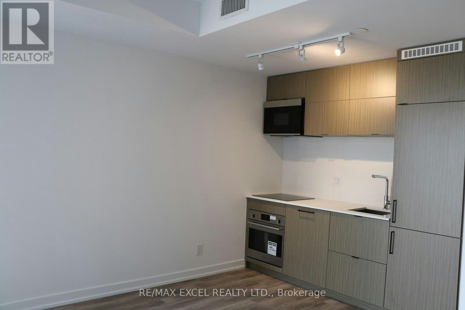1420-20 Edward Street, Toronto, ON, M5G 1C9 - 18