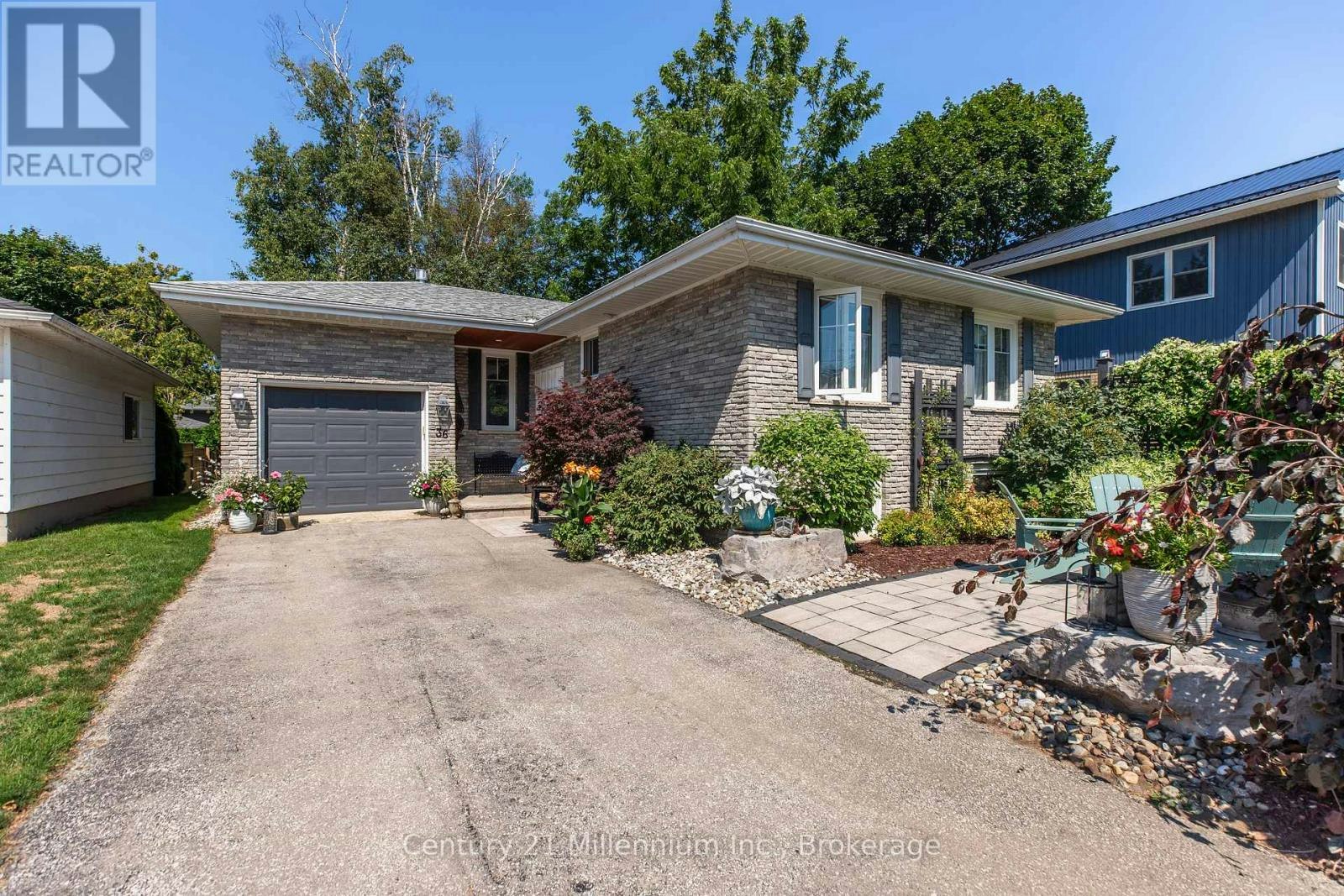 36 Huron Street N, Saugeen Shores, ON, N0H 2L0