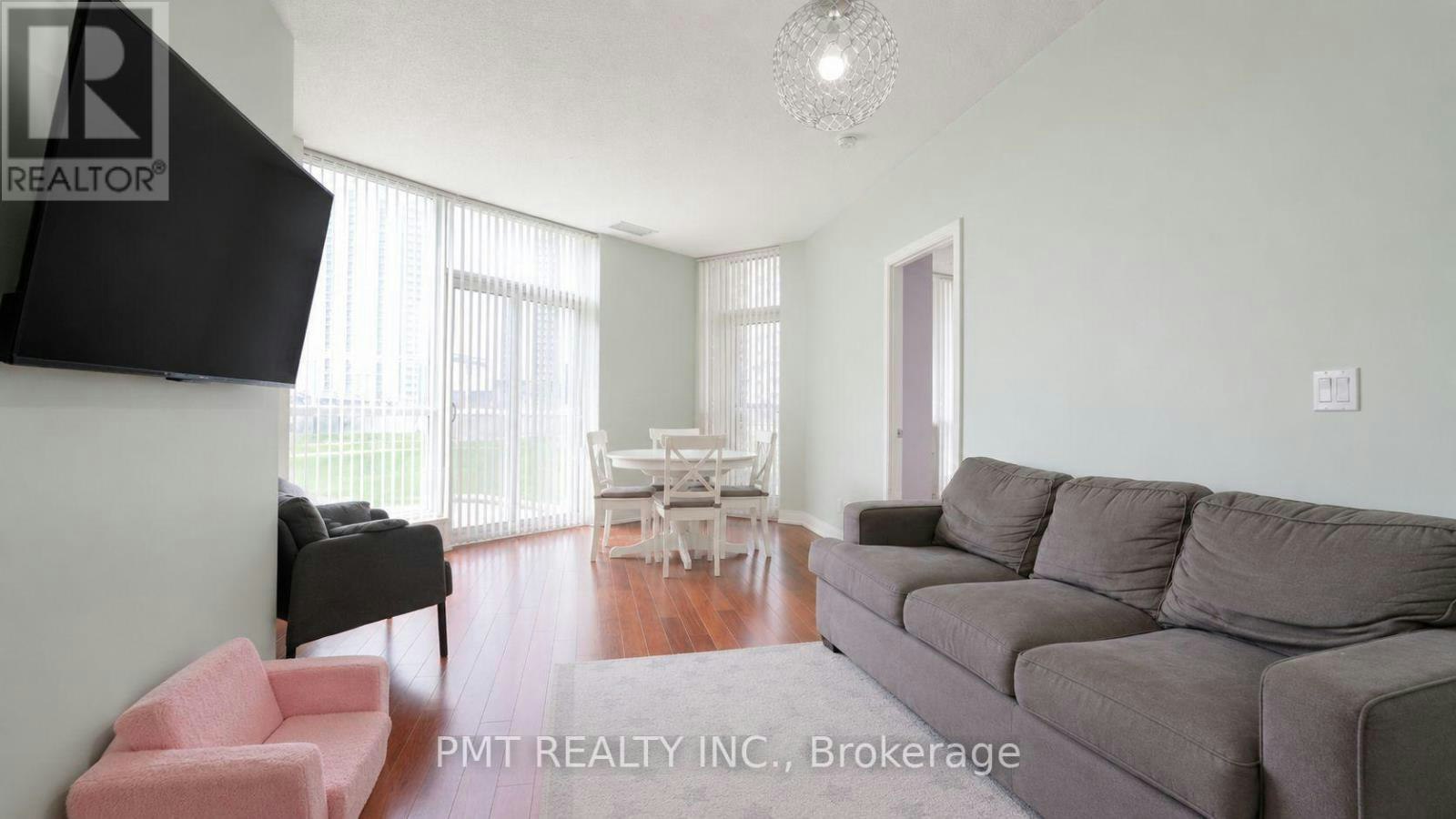 309-125 Village Green Square, Toronto, ON, M1S 0G3 - 11