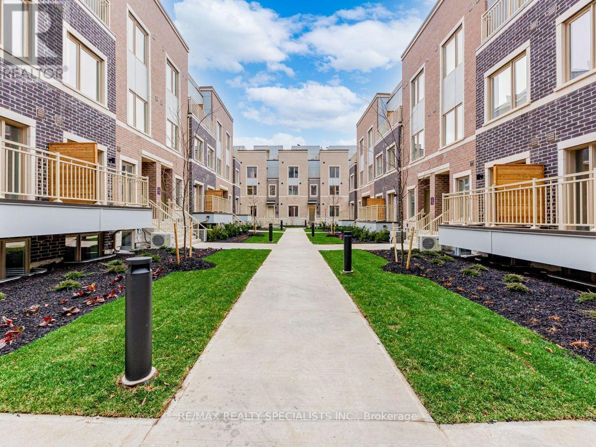 77-39 Honeycrisp Crescent, Vaughan, ON, L4K 0N6 - 2