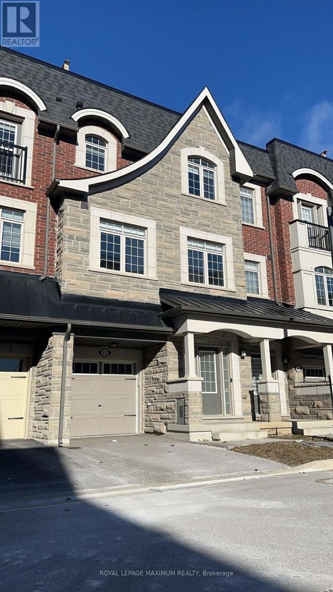 42 Ingleside Street, Vaughan, ON, L4L 0H9