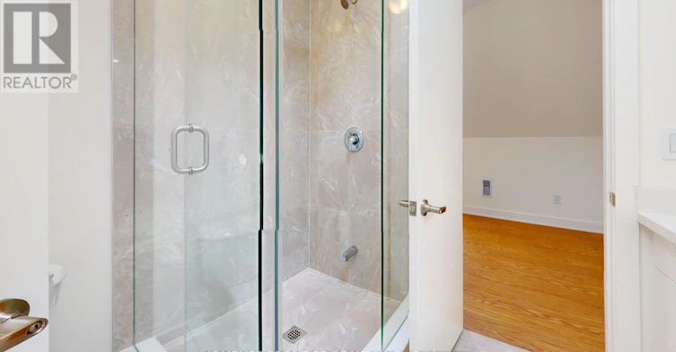 R (LANEWAY-1089 Glencairn Avenue, Toronto, ON, M6B 2B1 - 18