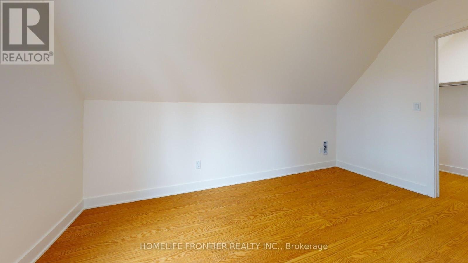 R (LANEWAY-1089 Glencairn Avenue, Toronto, ON, M6B 2B1 - 20
