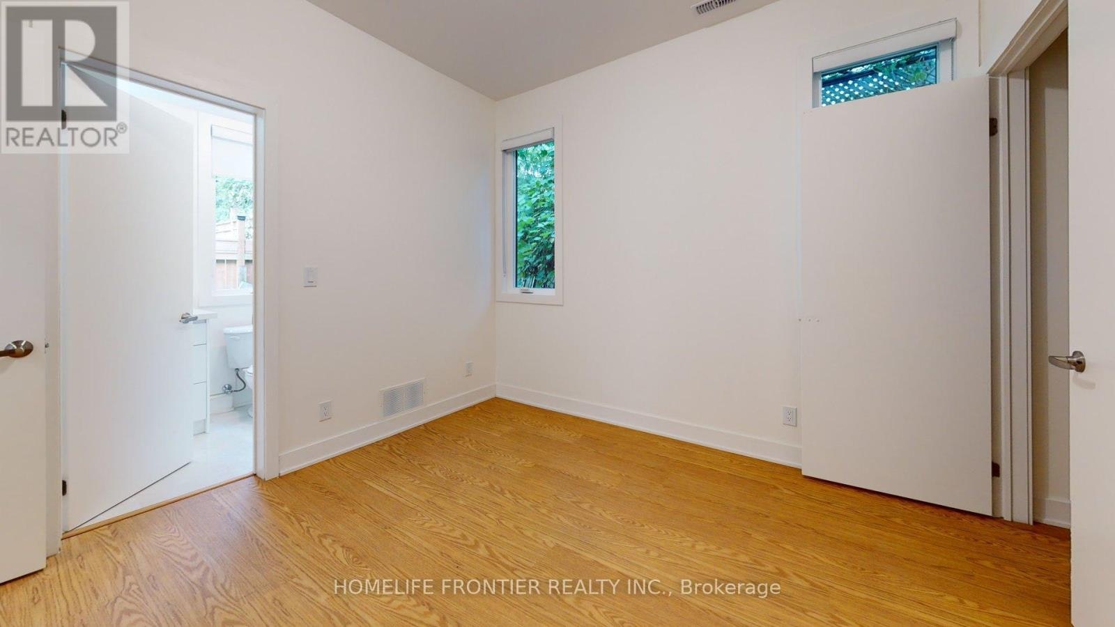 R (LANEWAY-1089 Glencairn Avenue, Toronto, ON, M6B 2B1 - 10