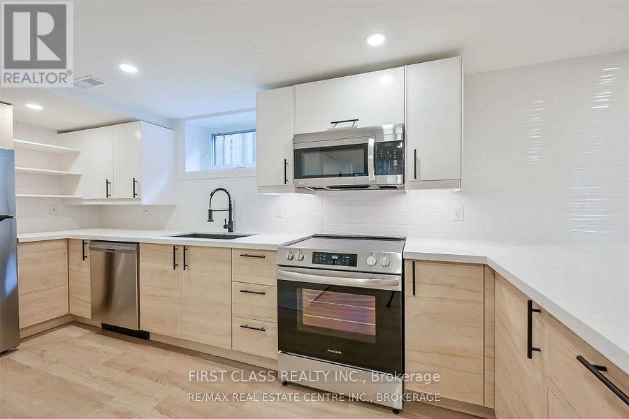 2-118 Manning Avenue, Hamilton, ON, L9A 3E9 - 4