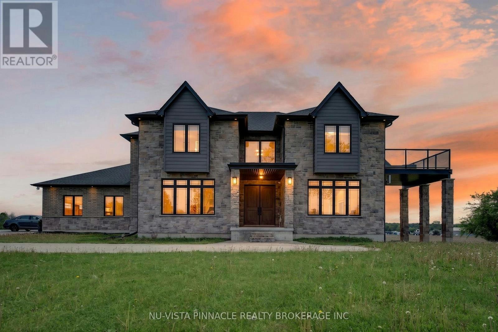 9507 Charlton Drive, Komoka, ON, N0M 1P0