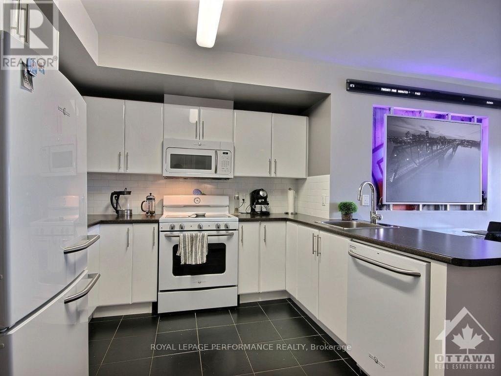 202-242 Rideau Street, Ottawa, ON, K1N 0B7 - 4