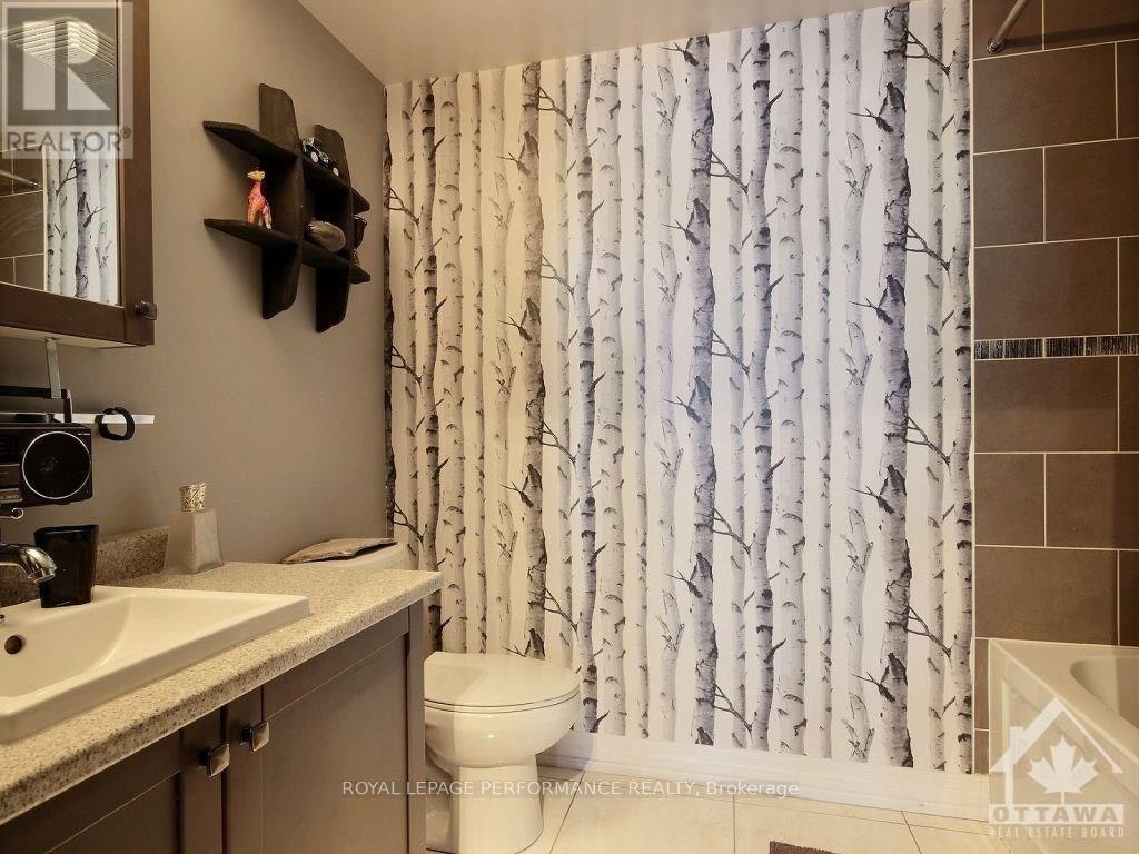 202-242 Rideau Street, Ottawa, ON, K1N 0B7 - 10