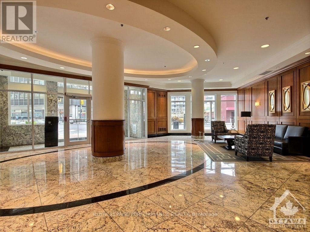 202-242 Rideau Street, Ottawa, ON, K1N 0B7 - 2