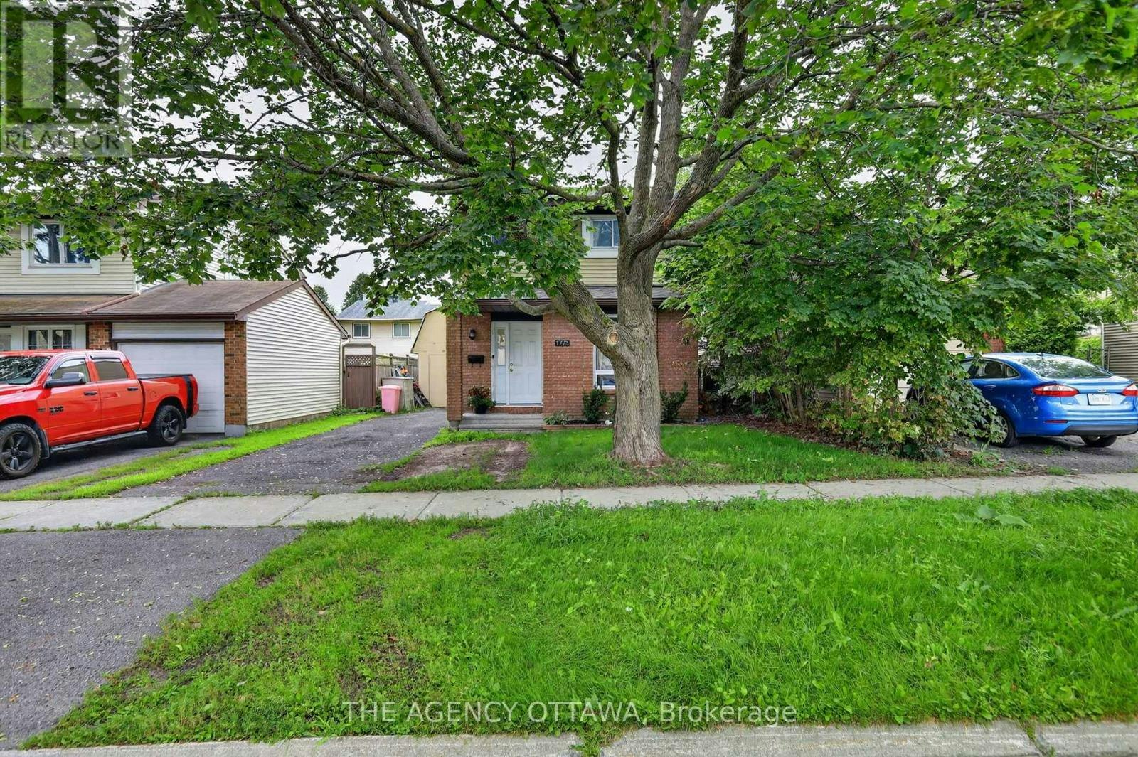 1775 Stonehenge Crescent, Ottawa, ON, K1B 5K3 - 2