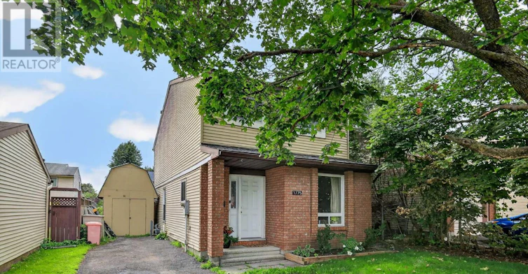1775 Stonehenge Crescent, Ottawa, ON, K1B 5K3 - 3