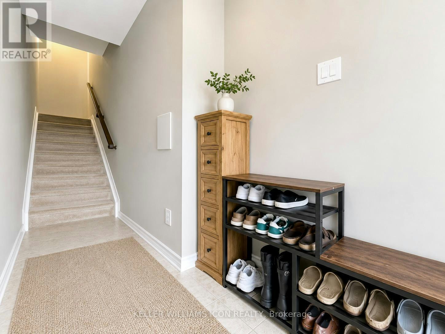 581 Ozawa Private, Ottawa, ON, K1K 4Z9 - 3