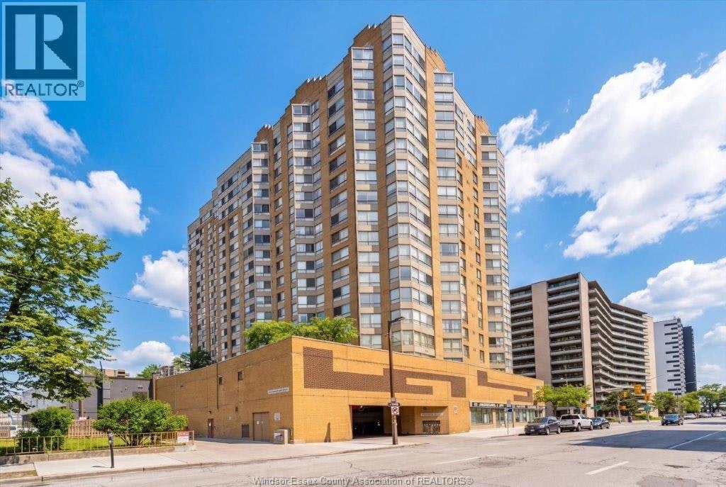 906-75 Riverside Drive, Windsor, ON, N9A 7C4