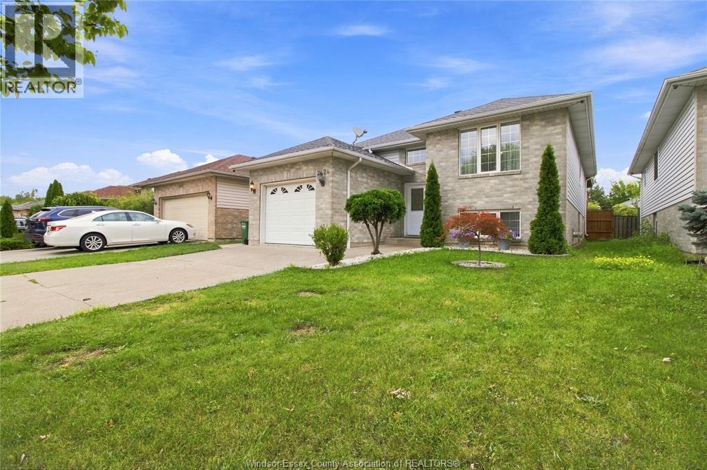 2424 Timbercrest Avenue, Windsor, ON, N8P 1S2