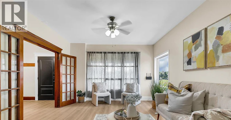 444 Crawford, Windsor, ON, N9A 5C4 - 8