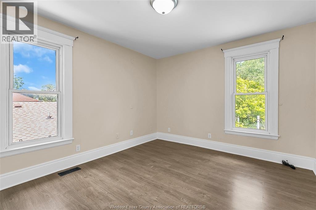 444 Crawford, Windsor, ON, N9A 5C4 - 20