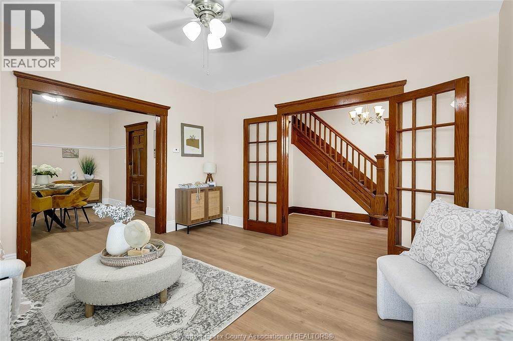 444 Crawford, Windsor, ON, N9A 5C4 - 9