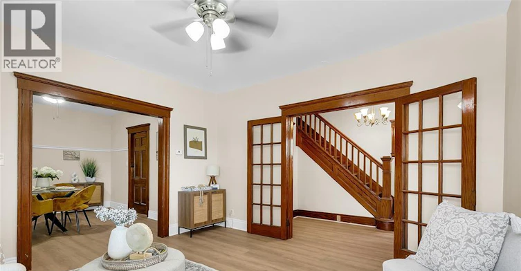 444 Crawford, Windsor, ON, N9A 5C4 - 9