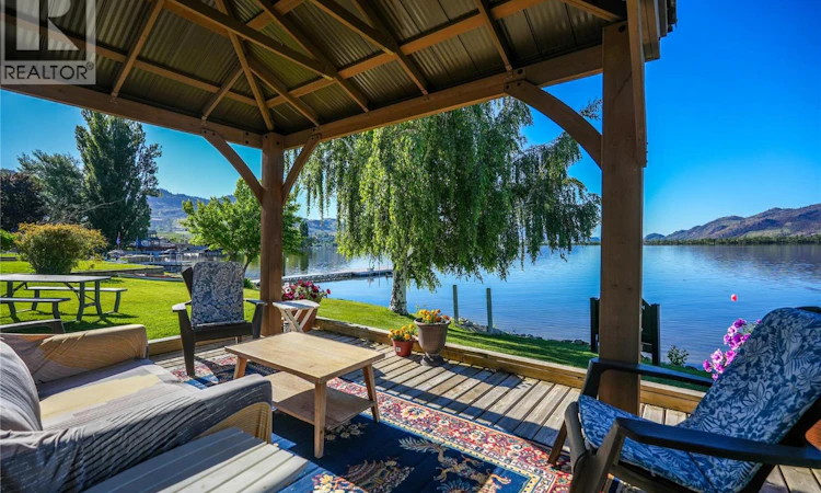 9 Harbour Key Drive