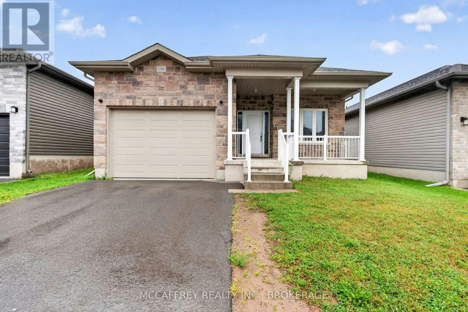1286 Carfa Crescent, Kingston, ON, K7P 0M8