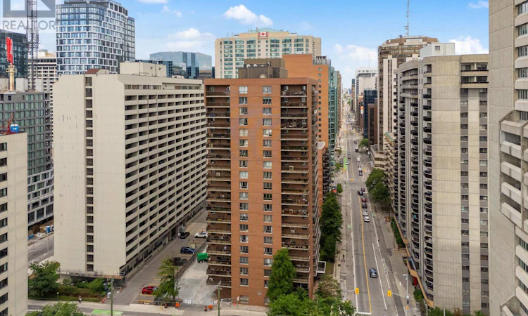 2001-475 Laurier Avenue W