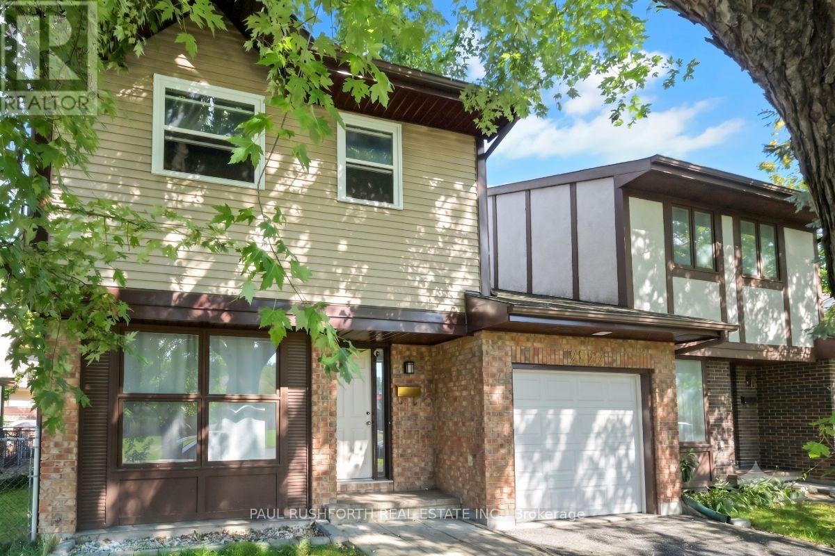 2523 Hunters Point Crescent, Ottawa, ON, K1T 2A3 - 2