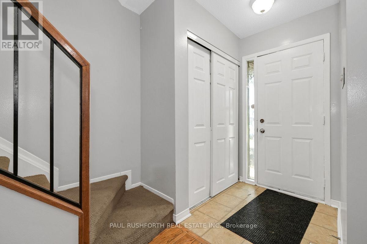 2523 Hunters Point Crescent, Ottawa, ON, K1T 2A3 - 3