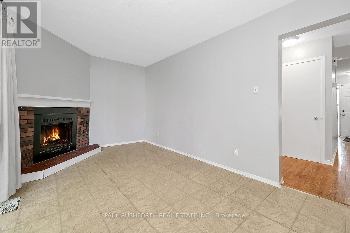 2523 Hunters Point Crescent, Ottawa, ON, K1T 2A3 - 14
