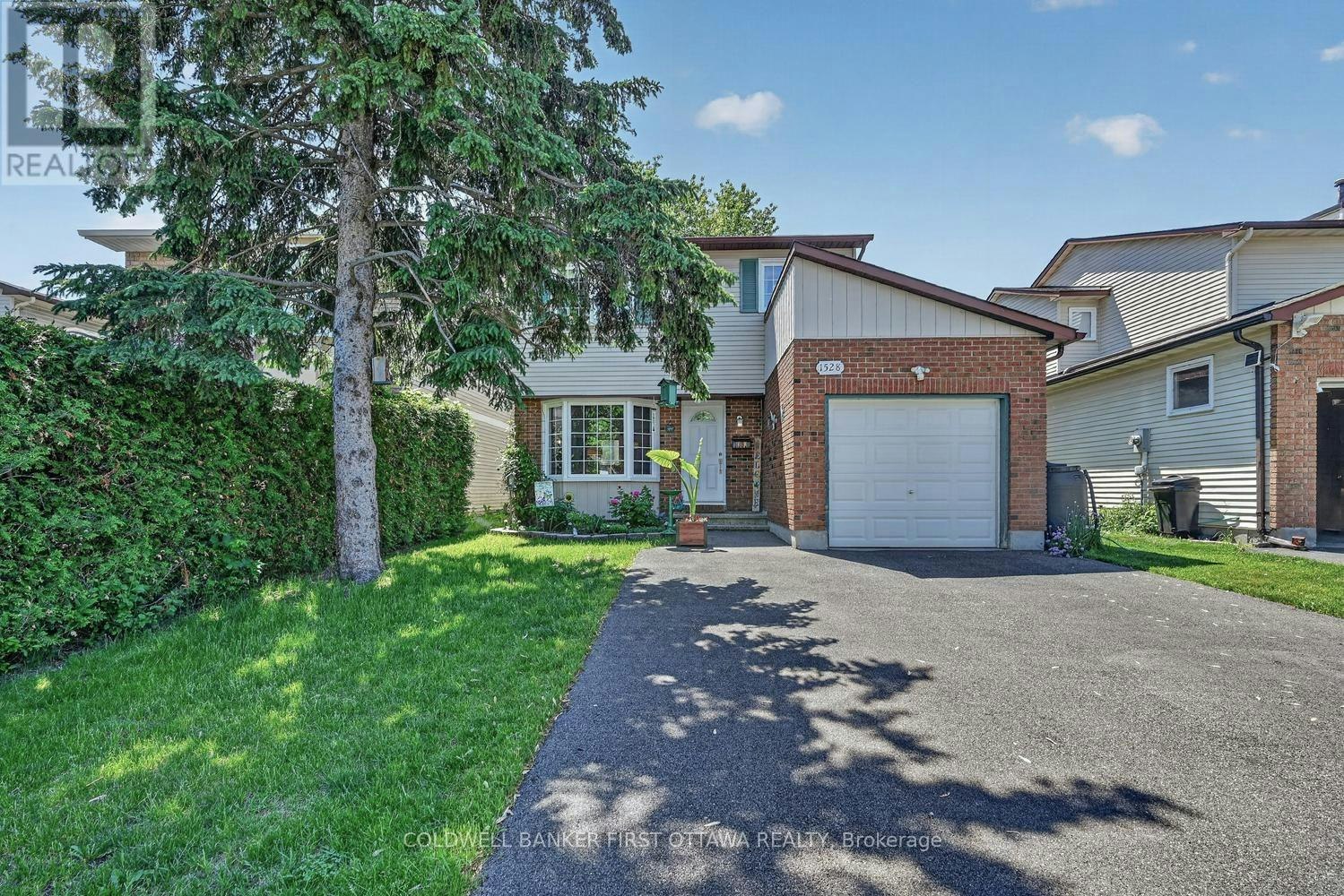 1528 Brookmill Lane, Ottawa, ON, K1B 5G4