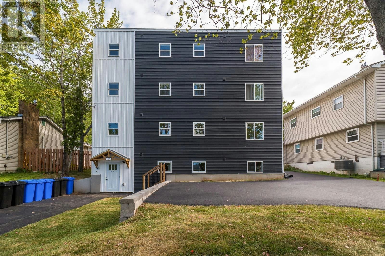 137 Prince Street, Lower Sackville, NS, B4C 1L4