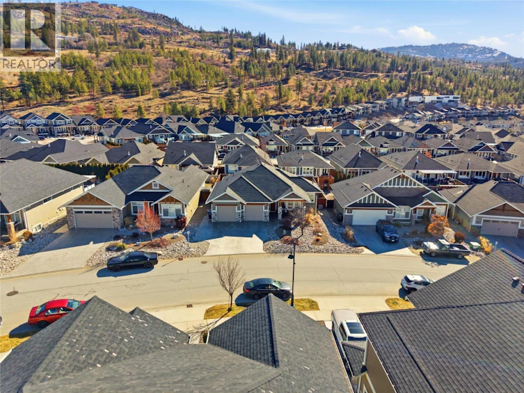 2110 Lawrence Avenue, Penticton, BC, V2A 9G6 - 3