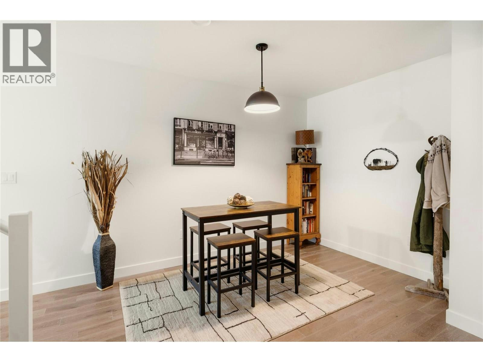 2110 Lawrence Avenue, Penticton, BC, V2A 9G6 - 36