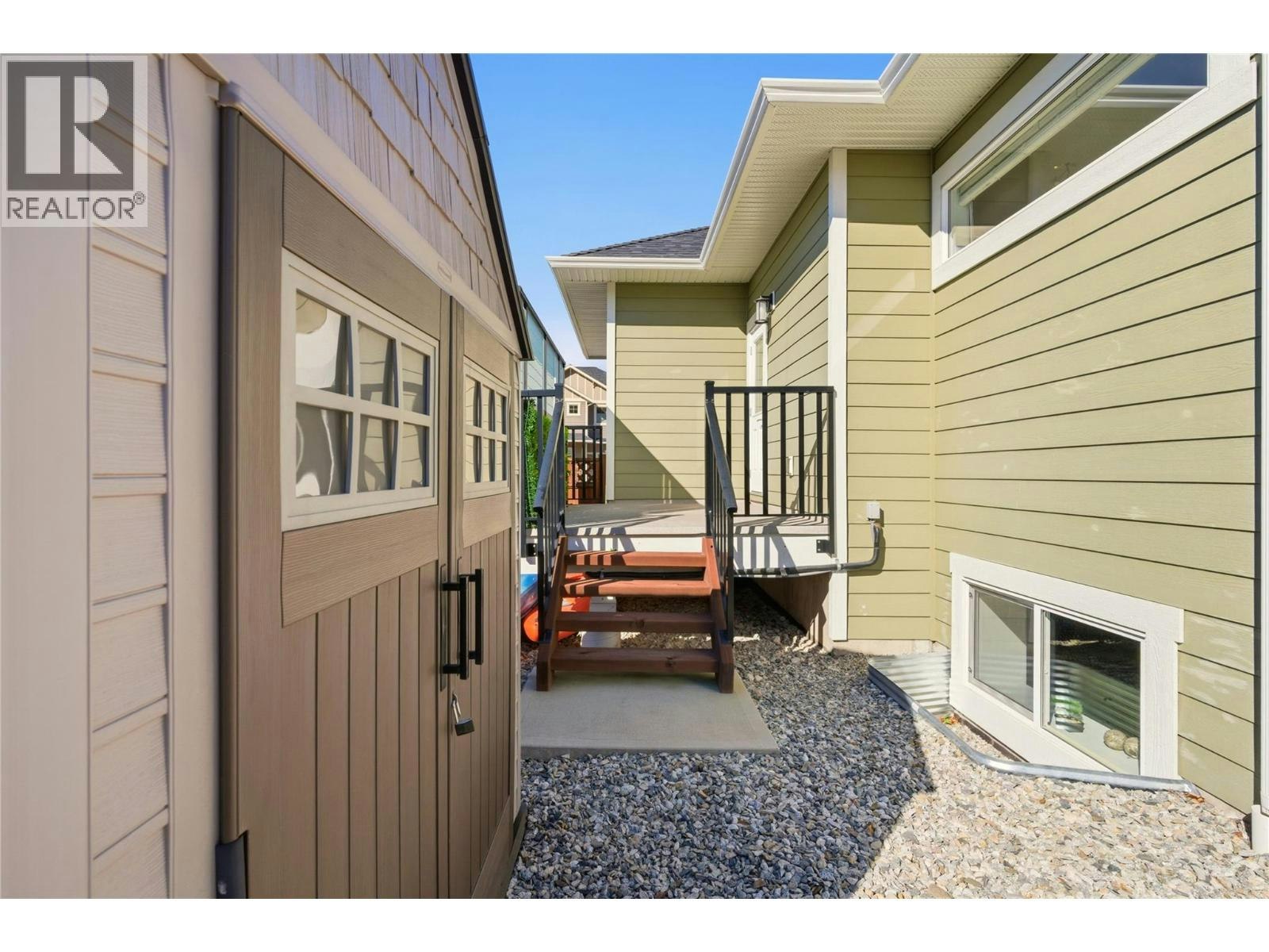2110 Lawrence Avenue, Penticton, BC, V2A 9G6 - 35