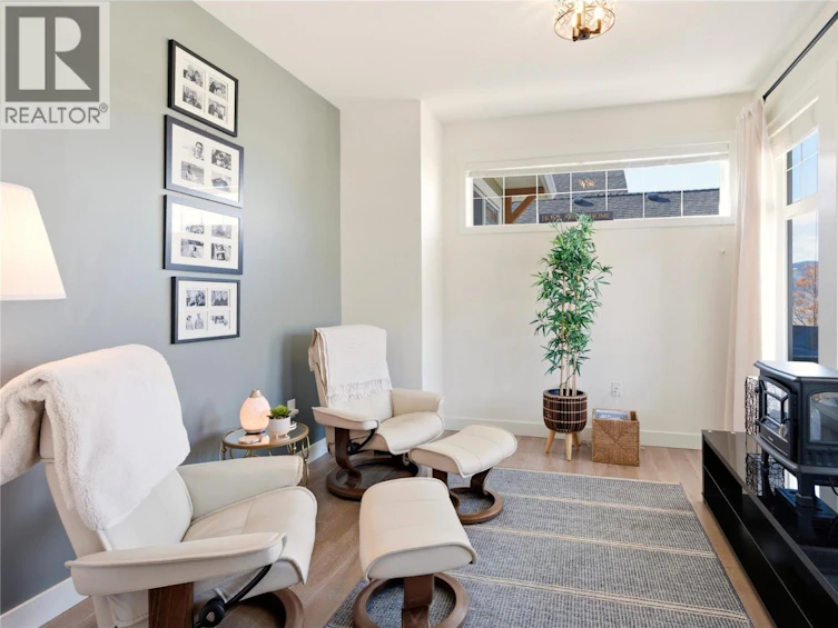 2110 Lawrence Avenue, Penticton, BC, V2A 9G6 - 18