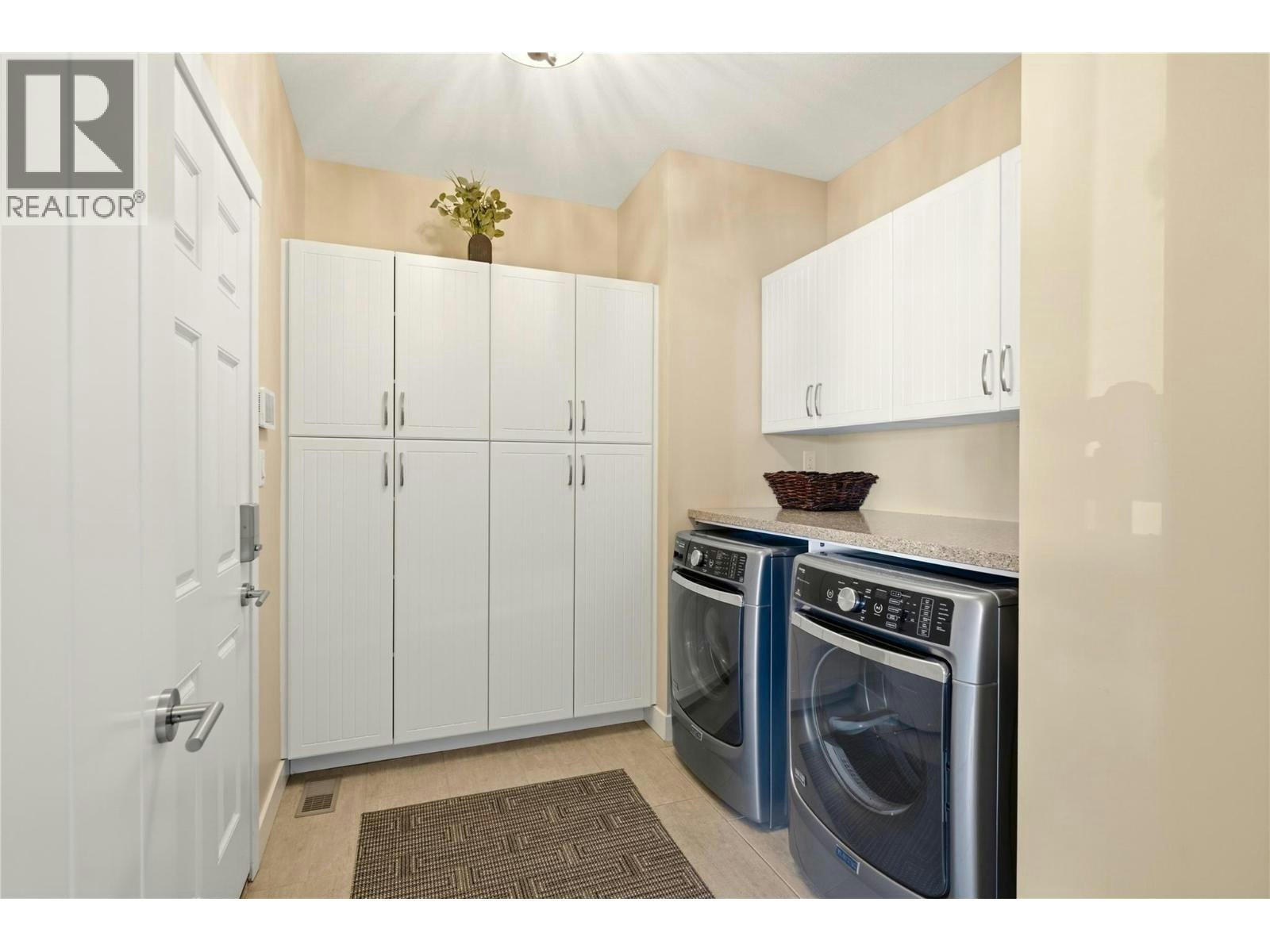 2110 Lawrence Avenue, Penticton, BC, V2A 9G6 - 48