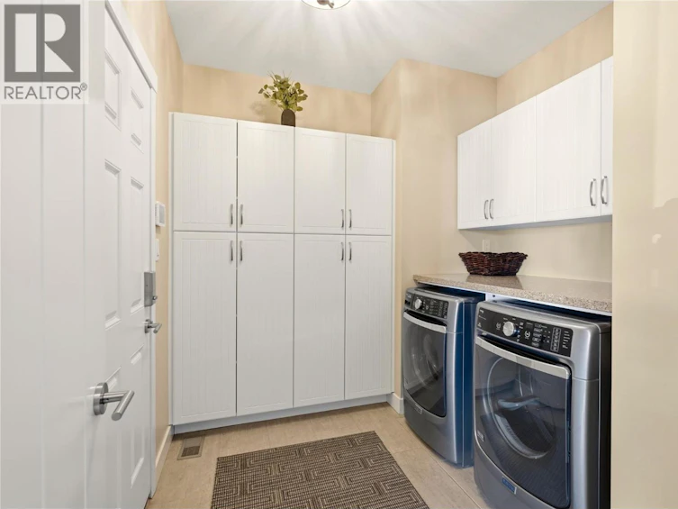 2110 Lawrence Avenue, Penticton, BC, V2A 9G6 - 48