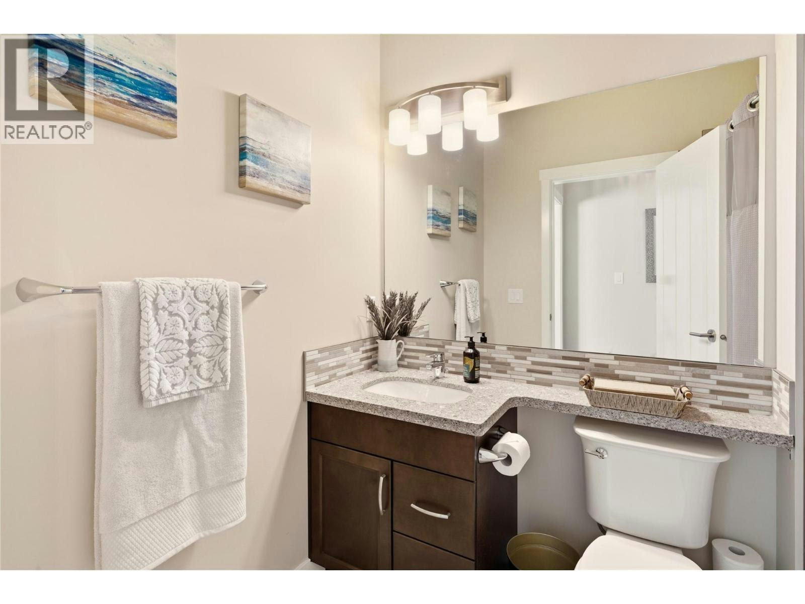 2110 Lawrence Avenue, Penticton, BC, V2A 9G6 - 22
