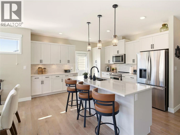 2110 Lawrence Avenue, Penticton, BC, V2A 9G6 - 29