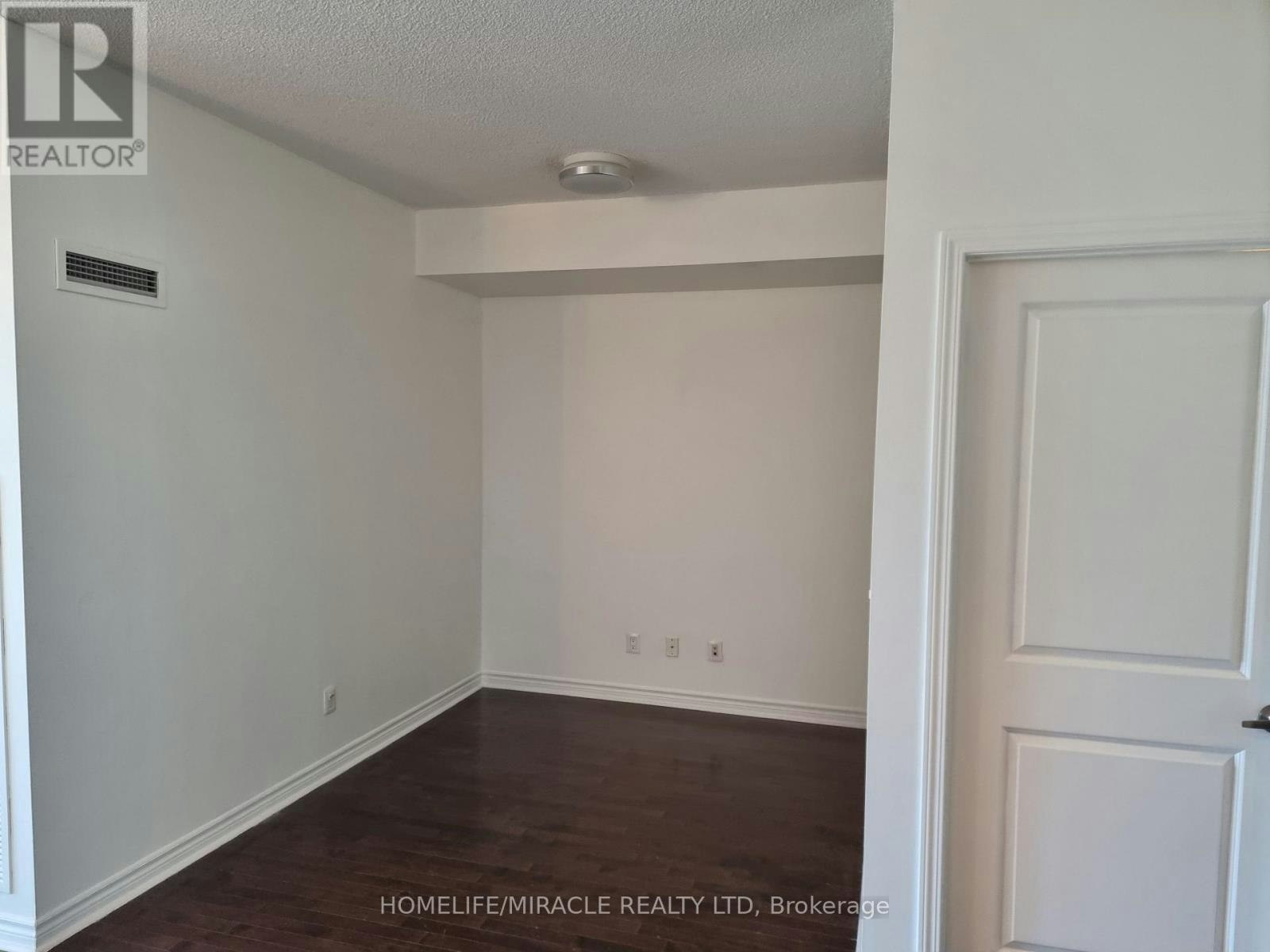 512-2885 Bayview Avenue, Toronto, ON, M2K 0A3 - 5